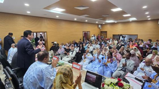 قلب الصحراء..حجيرة في جلسة نقاش مع مناضلي حزب الاستقلال