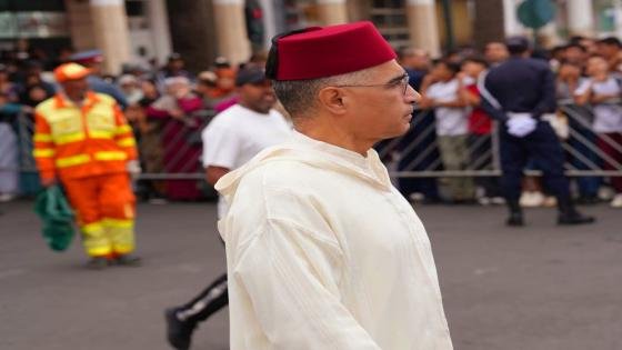 الوالي يعقوبي يخطف الانظار في افتتاح البرلمان