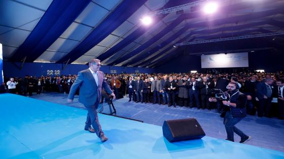 شاهدوا..استقبال حار لأخنوش بتيسة من طرف 3000 مشارك في مسار الإنجازات بجهة فاس مكناس